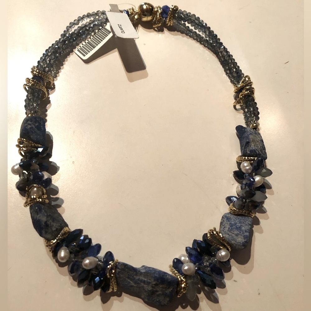 NWT Stunning & Elegant 20” Blue Quartz and Gold Beaded Necklace w/magnetic clasp